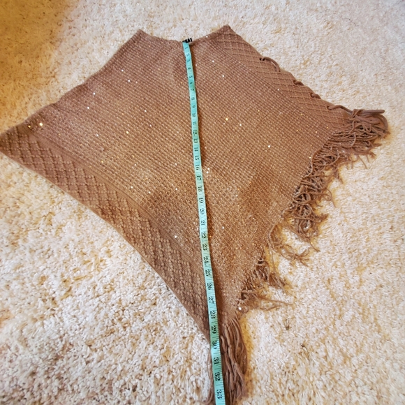 Poncho w/ Fringe and Tie Up Detail - Picture 8 of 9